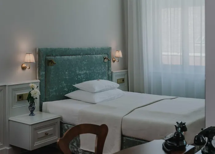 Koenig Von Ungarn Hotel